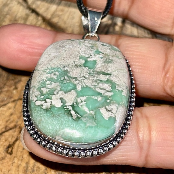 Variscite- Utahlite Pendant 2" - Picture 2 of 10